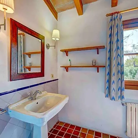 Sleeps 10 With Pool Air Con And Wifi Pollença