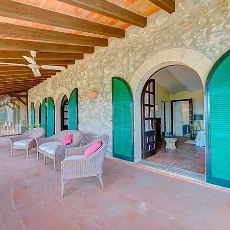 Sleeps 10 With Pool Air Con And Wifi Villa