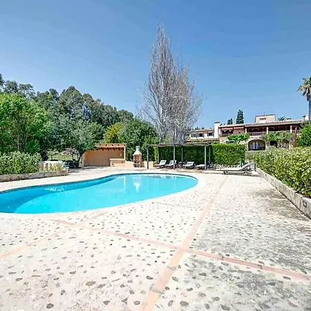 Villa Sleeps 10 With Pool Air Con And Wifi *