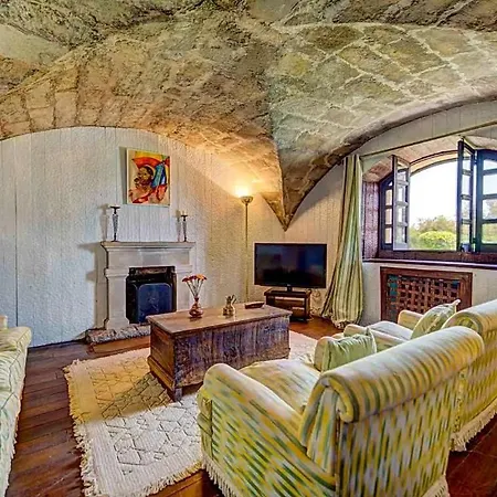 Villa Sleeps 10 With Pool Air Con And Wifi Pollença
