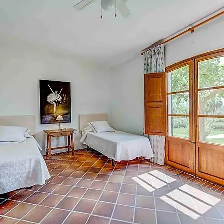 Villa Sleeps 10 With Pool Air Con And Wifi Pollença