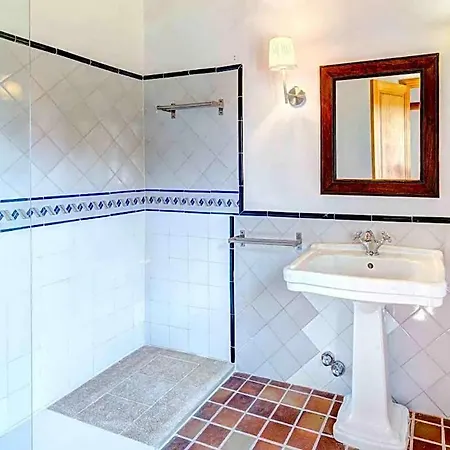 Villa Sleeps 10 With Pool Air Con And Wifi Pollença